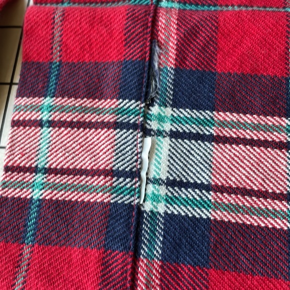 4 square (19" x 19"), red/white/blue plaid napkins - Picture 9 of 13